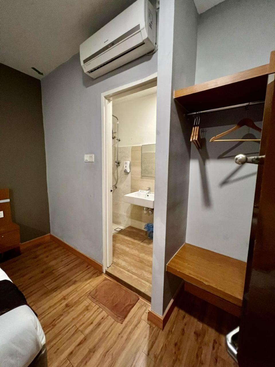 Golden Leaf Boutique Hotel Nusa Idaman Formerly Known As Ariana Hotel Johor Bahru Exterior foto